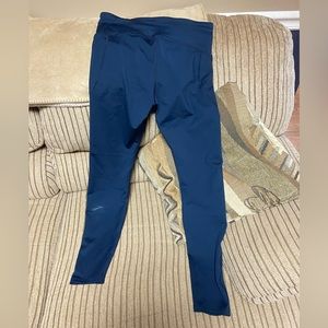 Brooks Running Moment Tight